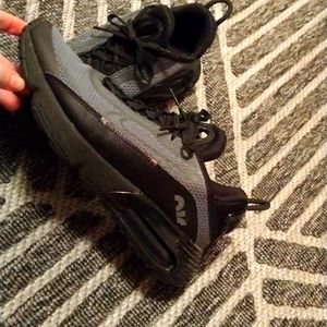 Nike Air Max (boys Y6.5) Black and Grey